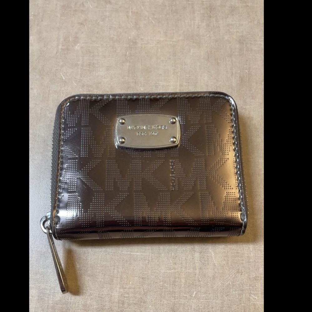 Michael Kors Wallet Small Shiny Silver gray